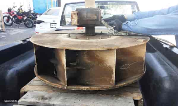 Turbina y maza originales, tal como arribaron al taller.